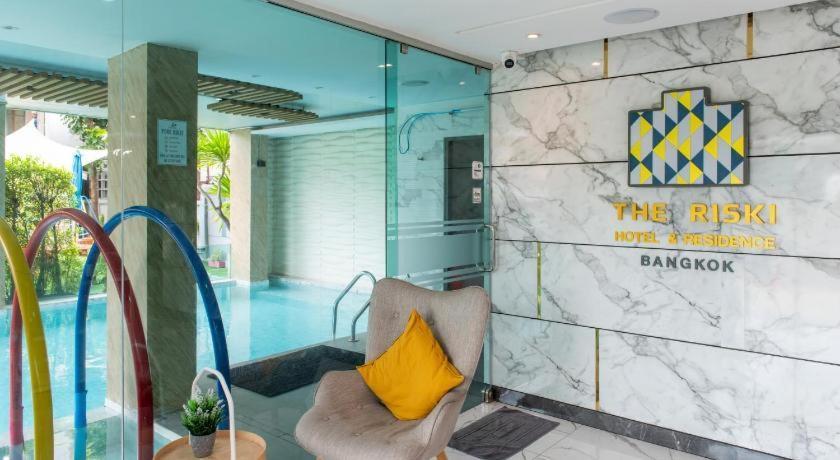 Resort Bangphlat Bangkok Exterior foto